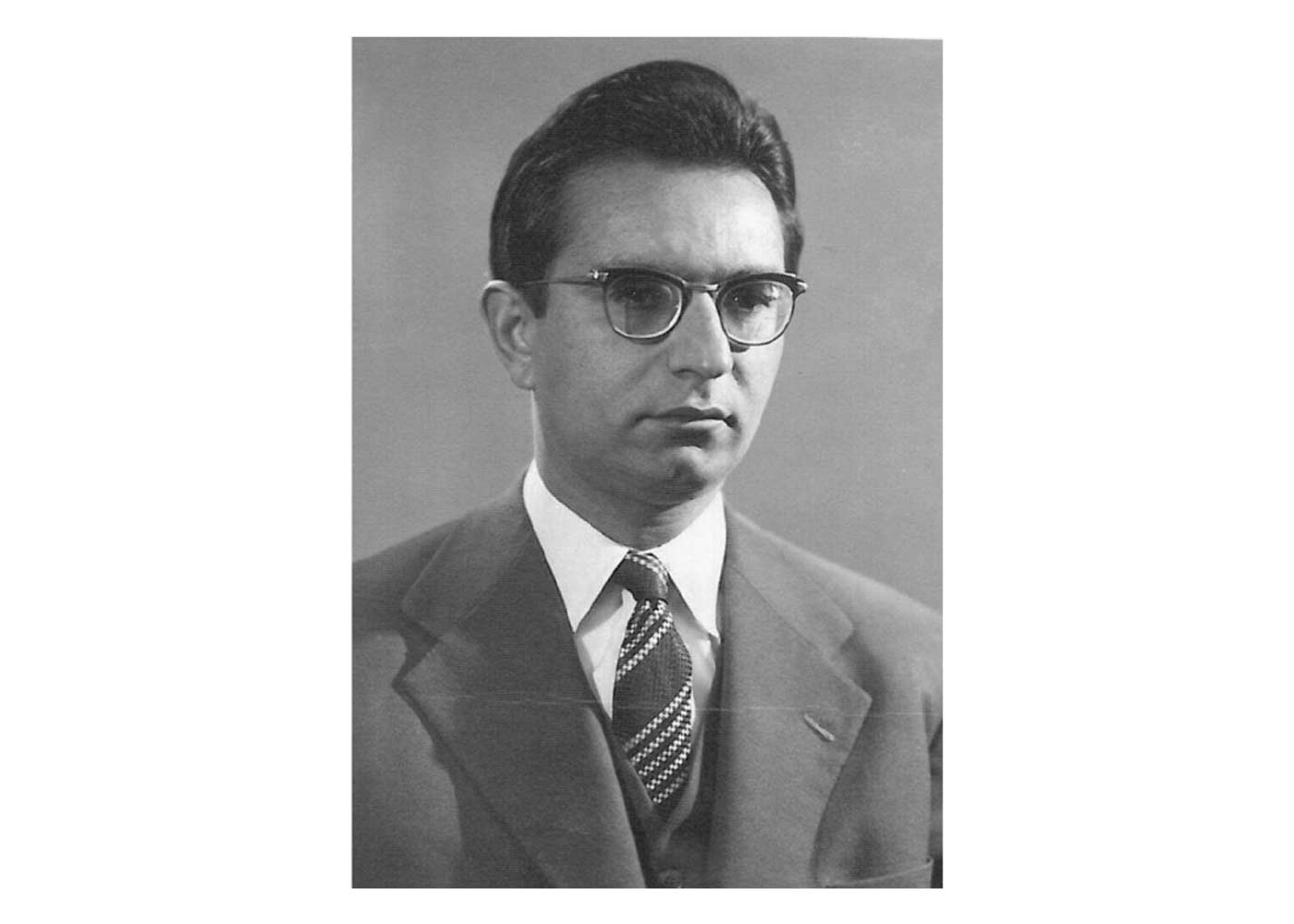 جوانی دکتر محمدعلی موحد