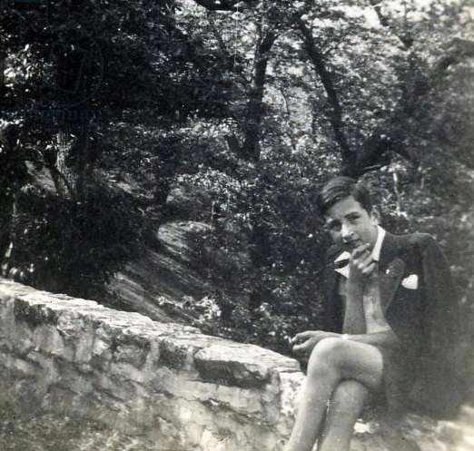 کودکی ژان کلود کریر 1943