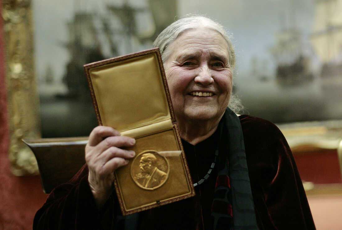 دوریس لسینگ برنده نوبل ادبیات سال 2007